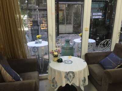 Ava Chocolate Patisserie & Tearoom