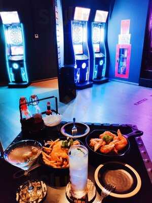 Jammin Da Nang Darts & Rooftop Bar