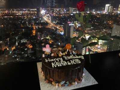 Jammin Da Nang Darts & Rooftop Bar