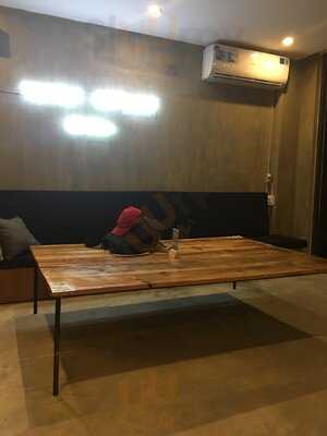 International Cafe And Bar Ten To Ten Danang