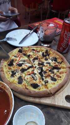 Nhà Hàng Snow Pizza