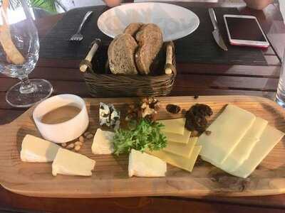 Dom - The Wine Bistro