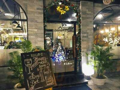 Dom - The Wine Bistro