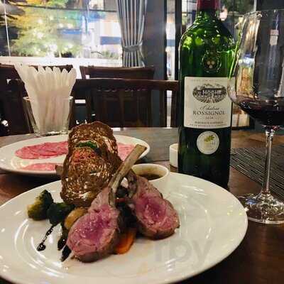 Dom - The Wine Bistro