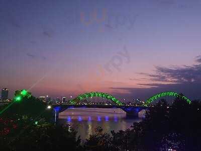 7 Bridges Brewing Company