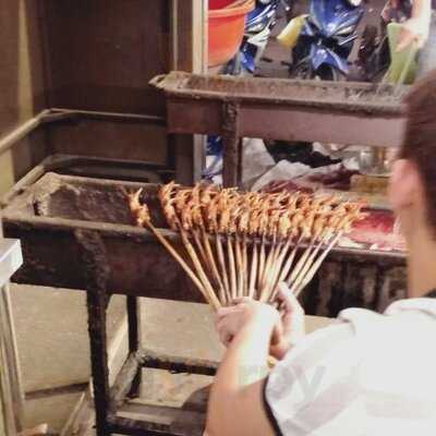 Hai Còi Chicken Bbq