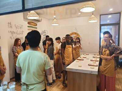 Bạn Bánh Restaurant