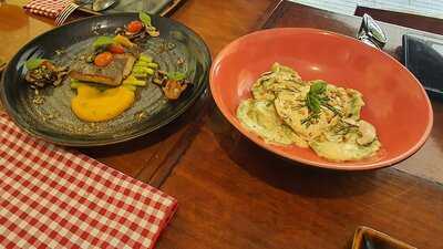 Fatfish Restaurant & Lounge Bar