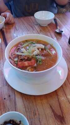 Laluna Bar & Restaurant