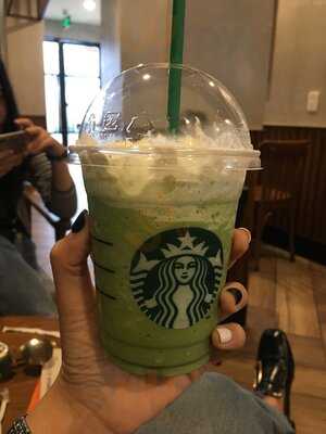 Starbucks Ba Na Hills