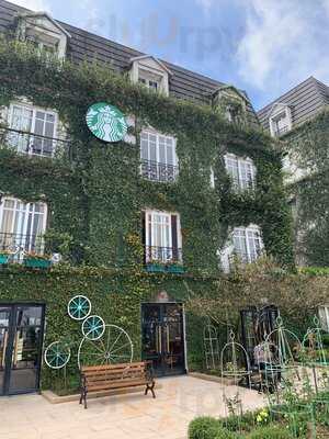 Starbucks Ba Na Hills