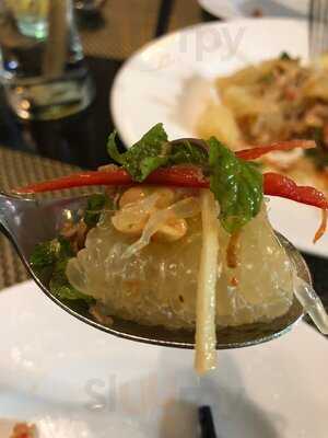 Nhà Hàng The Market Place