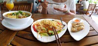 Nhà Hàng Ánh Tuyết