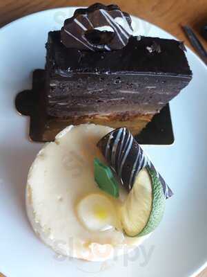 Tiệm Bánh & Cà Phê Bon Pas