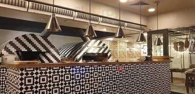 Mamma Mia - Italian Restaurant & Bar