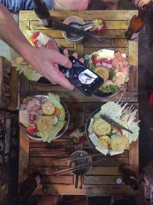 Salut Deli & Juice Bar