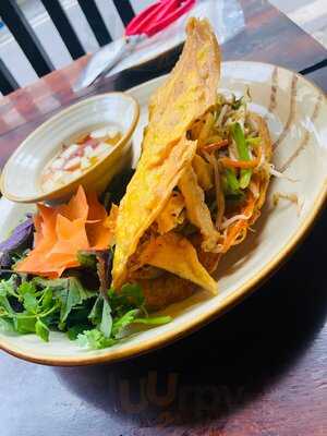 Thuần Việt Quán