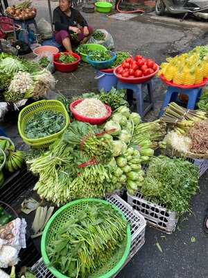 Duong's 2 Restaurant & Cooking Class