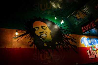 Warning Pub & Coffee Shop