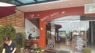 Hanoi Sandwich House