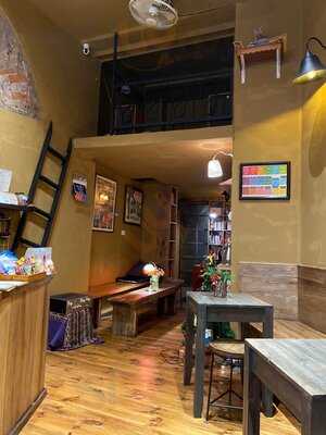 Tranquil Books & Coffee