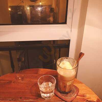 Tranquil Books & Coffee