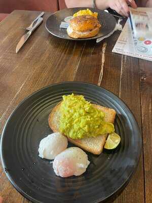 Lifted Coffee & Brunch