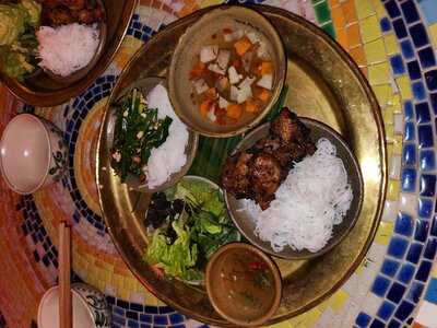 Nhà Hàng Madame Hiên