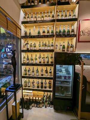 Colette French Bistro & Wine Bar