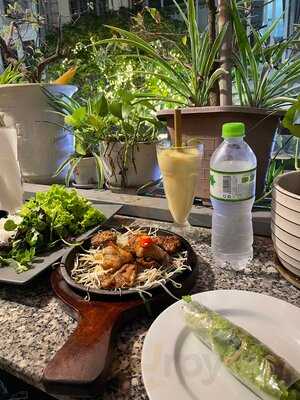 Hong Hoai's Restaurant