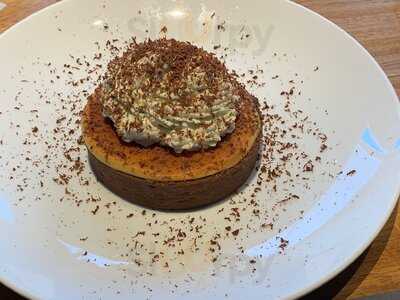 Pizza 4p's Bao Khanh Alley