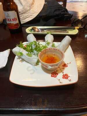 Âu Lạc Restaurant