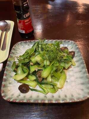 Âu Lạc Restaurant