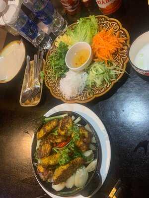 Âu Lạc Restaurant