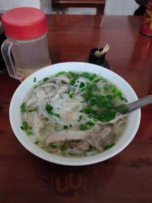 Phở Gia Truyền Bát Đàn