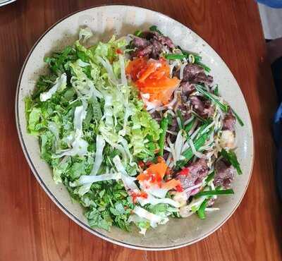 Mau Restaurant - Vietnamese & Vegetarian Food