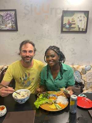 Mau Restaurant - Vietnamese & Vegetarian Food