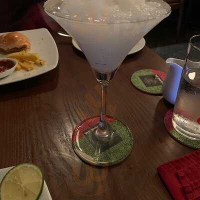 The Moose & Roo Pub & Grill