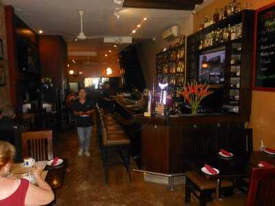 The Moose & Roo Pub & Grill