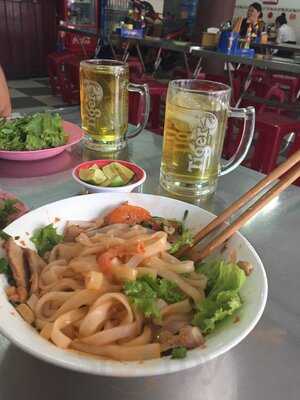 Cơm Gà Tú Quỳnh