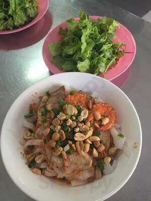 Cơm Gà Tú Quỳnh