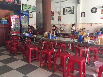 Cơm Gà Tú Quỳnh