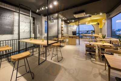 Bonpas Bakery & Coffee