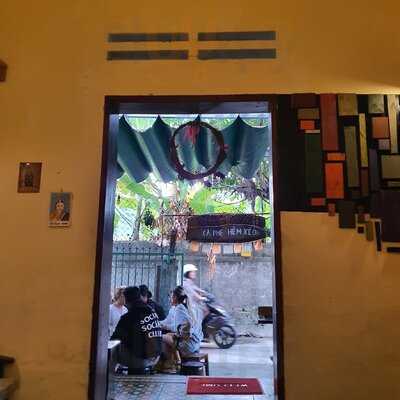 Hẻm Xéo Cà Phê