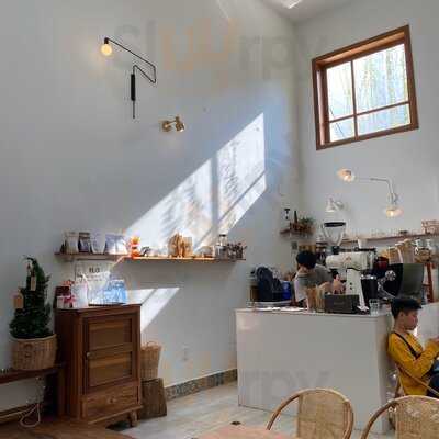 Dâu Ngọt Café 'n' Souvenir