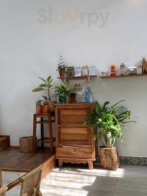 Dâu Ngọt Café 'n' Souvenir