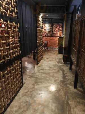 Yen Sushi & Sake Pub