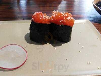 Yen Sushi & Sake Pub