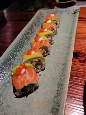 Yen Sushi & Sake Pub