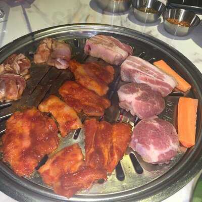 Nhà Hàng Hàn Quốc Meat & Meet Bbq Container